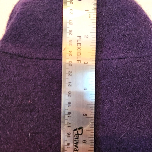 Beautiful deep purple wool blend Lands End coat - inside blazer or outer layer! - Picture 2 of 8